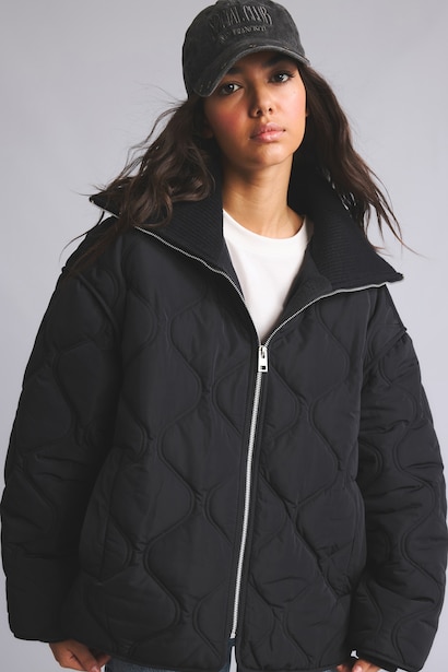 Regular Fit Kapitone Mont