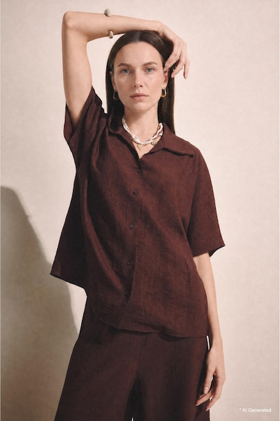 Shirt Collar Crinkle Fabric Short Sleeve Shirt