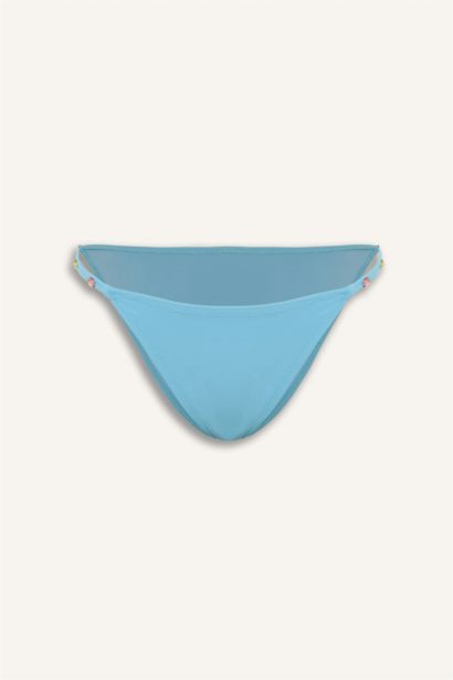 Lilyrose X DeFacto Regular Fıt Bikini Altı