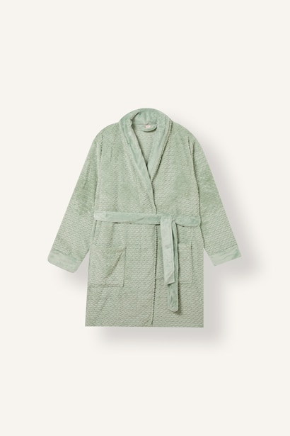 Regular Fit Long Sleeve Welsoft Plush Bathrobe