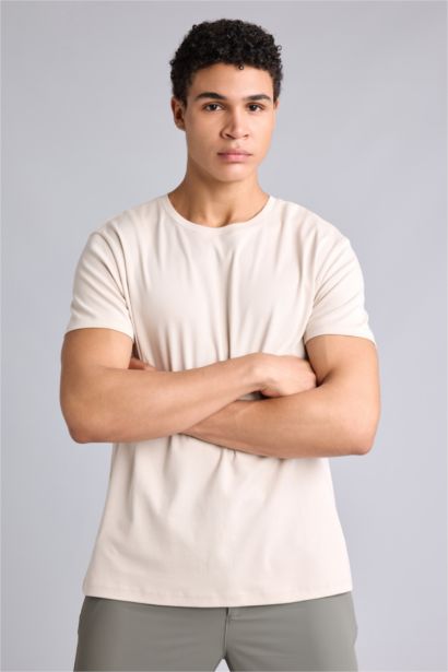 Standard Fit Short Sleeve T-Shirt