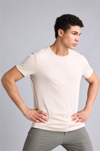 Standard Fit Short Sleeve T-Shirt