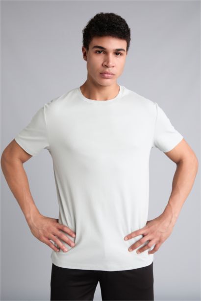 Standard Fit Short Sleeve T-Shirt