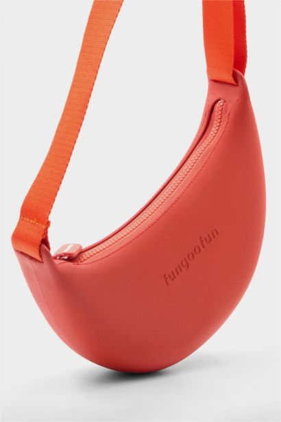 FunGooFun X Defacto Muz Tasarımlı Kadın Çapraz Çanta