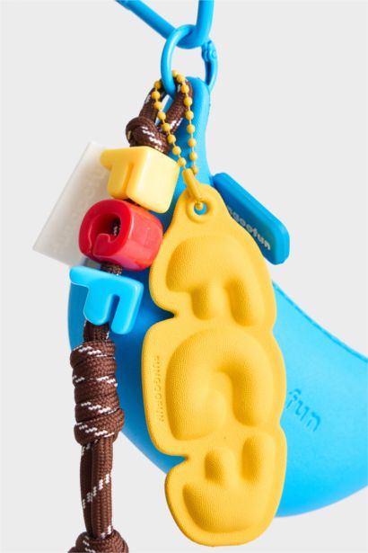 FunGooFun X Defacto Muz Figürlü Charm ve Katlanabilir Bez Kol Çantası