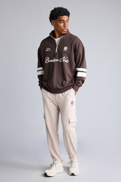 Standard Fit Thick Sweatshirt Fabric Jogger