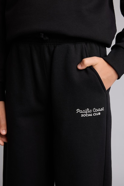 Boy Barrel Fit Thick Fabric Sweatpants