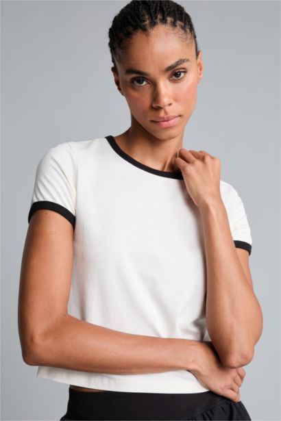 Slim Fit Kısa Kollu Tişört