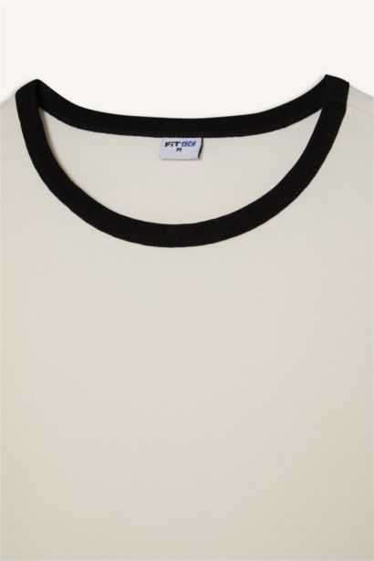 Slim Fit Kısa Kollu Tişört
