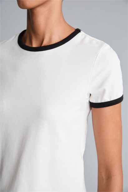 Slim Fit Kısa Kollu Tişört