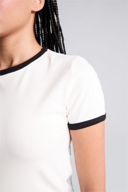 Slim Fit Kısa Kollu Tişört