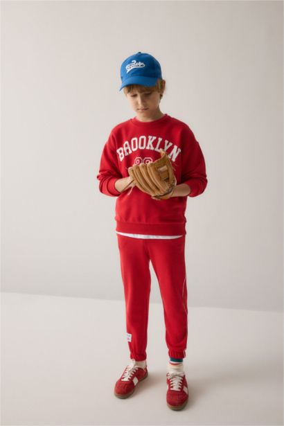 Oversize Fit Trousers