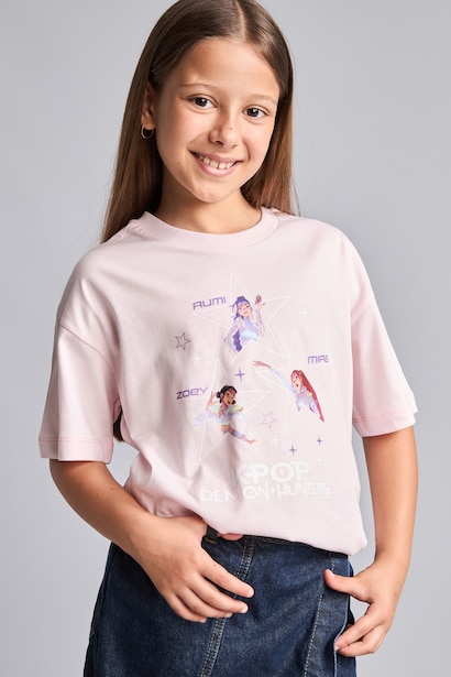 Girl Kpop - Demon Hunters Crew Neck T-Shirt