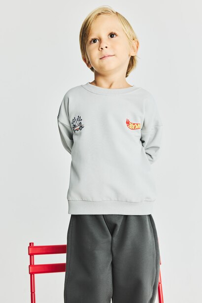 2 piece Oversize Fit Crew Neck Hot Wheels Licensed Set