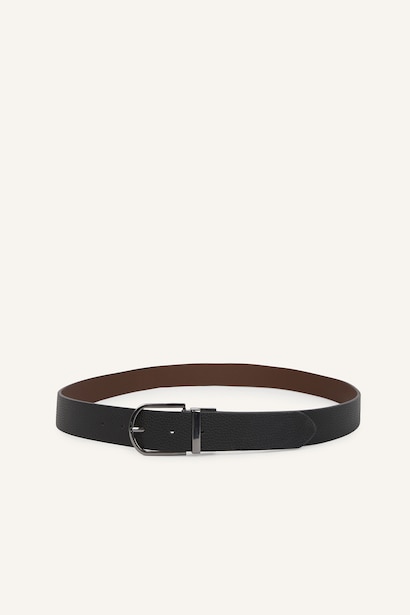 Man Oval Buckle Faux Leather