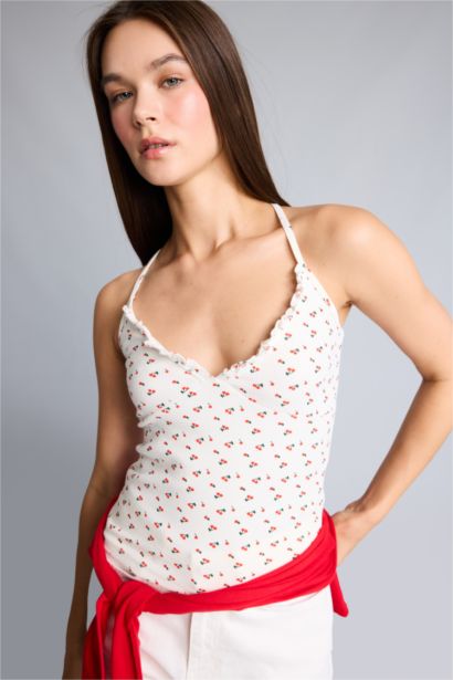 Slim Fit Camisole Frilly Tank Top