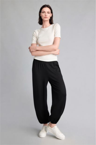 Balloon Fit modal Trousers