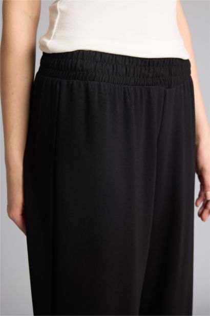 Balloon Fit modal Trousers