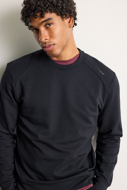 Standard Fit Sweatshirt