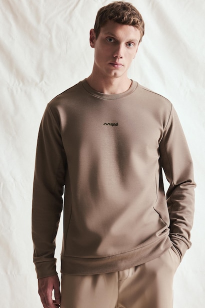 Standard Fit Sweatshirt