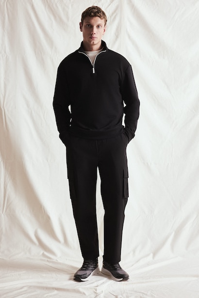 Standard Fit Stand Collar Half-Zip Basic Sweatshirt