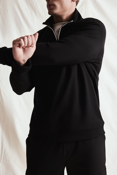 Standard Fit Stand Collar Half-Zip Basic Sweatshirt