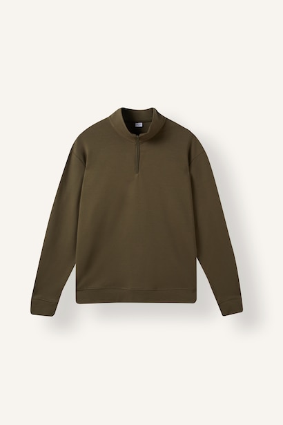 Standard Fit Sweatshirt