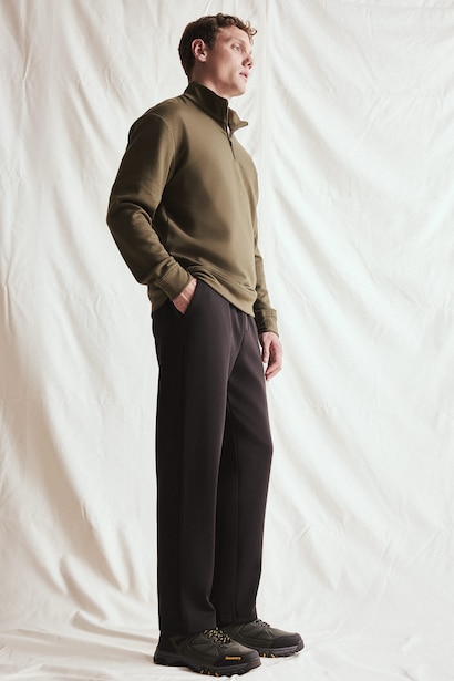 Standard Fit Scuba Fabric Jogger