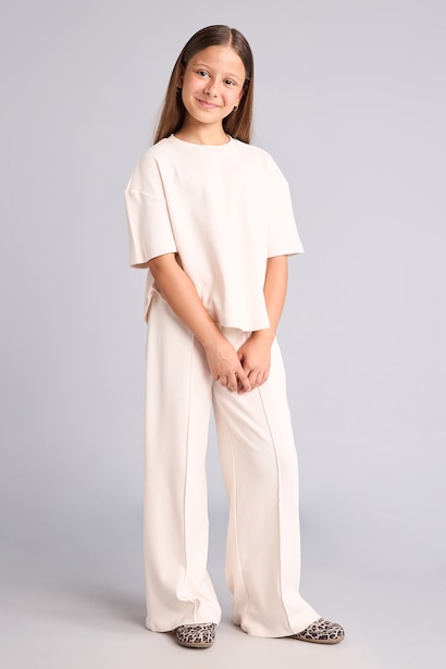 Girl 2 piece Regular Fit 100% Cotton T-Shirt Trousers Set