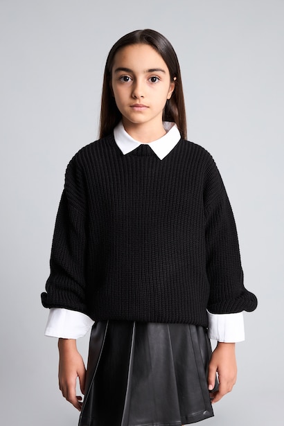 Girl Regular Fit Crew Neck Pullover