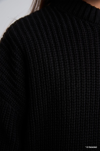 Girl Regular Fit Crew Neck Pullover