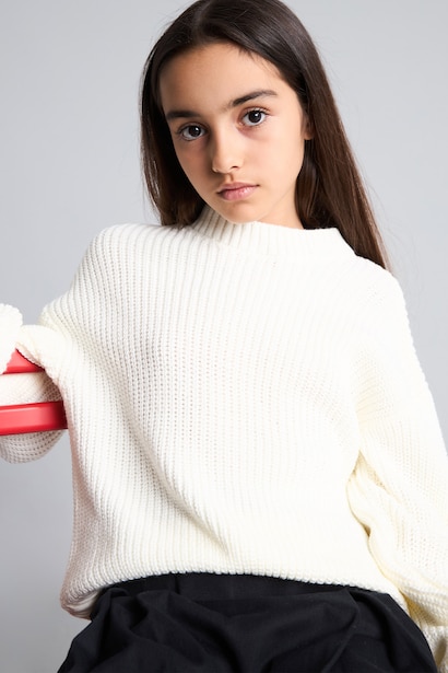 Girl Regular Fit Crew Neck Pullover