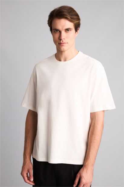 %100 Pamuk Relaxed Fit Basic Kısa Kollu Tişört