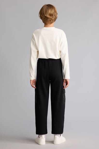 Boy 100% Cotton Cargo Pockets Barrel Fit Trousers