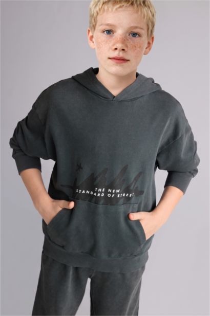 Oversize Fit Hooded Sweatshirt