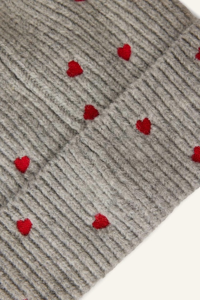 Woman Embroidered Beanie
