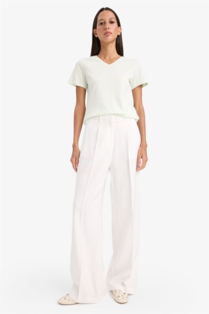 T-Shirt Slim Basique à Manches Courtes et Col en V