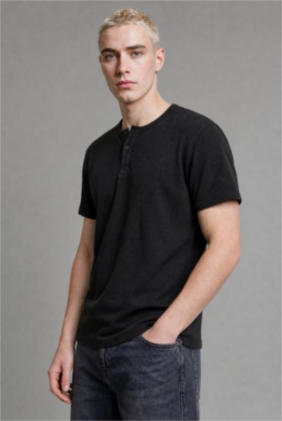 Slim Fit Kısa Kollu Tişört