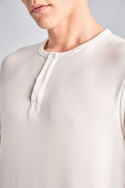 Slim Fit Kısa Kollu Tişört