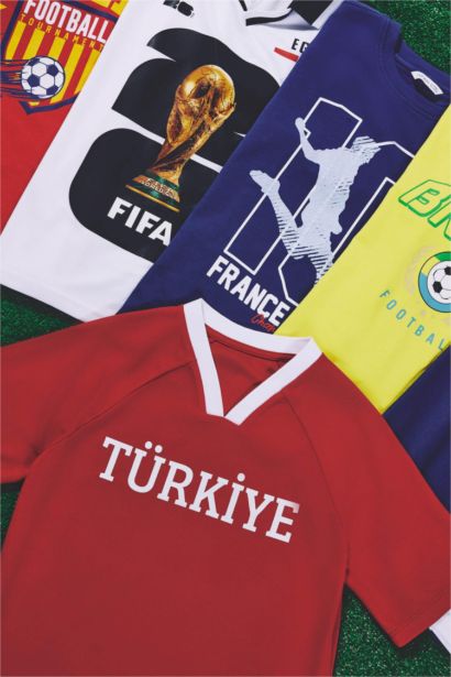 V Yaka Türkiye Baskılı Tişört Kız Çocuk