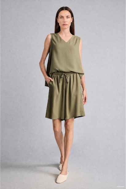 Regular Fit Elastic Waist Shorts