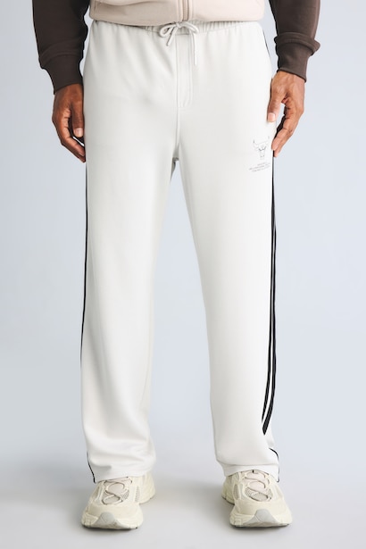 NBA Chicago Bulls Relax Fit Şeritli Jogger