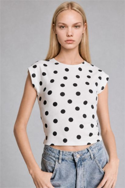 Slim Fit Kısa Kollu Ribana Puantiyeli Tişört