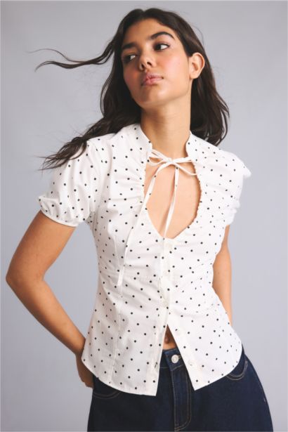 Fitted Kısa Kollu Poplin Puantiyeli Gömlek