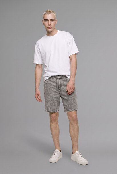 Relax Fit Elastic Waist Denim Shorts
