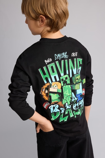 Oversize Fit Minecraft Licensed Long Sleeve T-Shirt