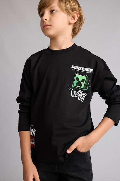 Oversize Fit Minecraft Licensed Long Sleeve T-Shirt