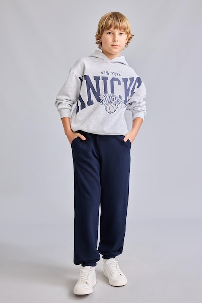 Regular Fit NBA New York Knicks Licensed Hooded Sweatshirt