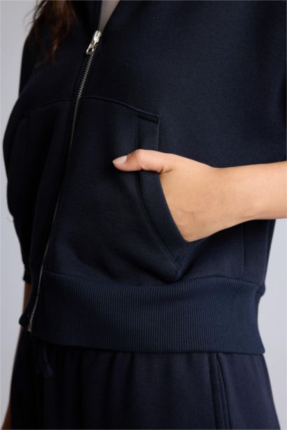 Regular Fıt Kapüşonlu Fermuarlı Basic Sweatshirt