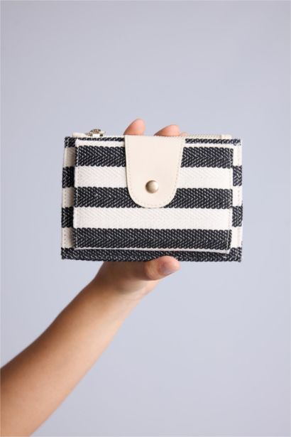 Woman Faux Leather Wallets